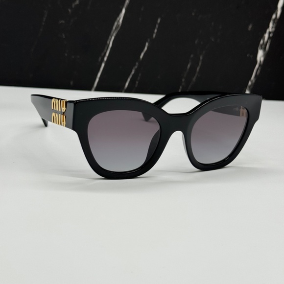 MIU MIU SMUO1Y 1AB5D1
WOMEN SUNGLASSES MUOTYS 1A-5D1 BLACK GREY EYEWEAR main image 10